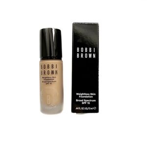 Bobbi Brown Weightless Skin Foundation SPF 15, Warm Beige, New